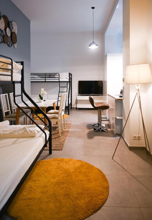 Ferienwohnung Charming Domicile Wien Allerheiligenplatz Exterior foto