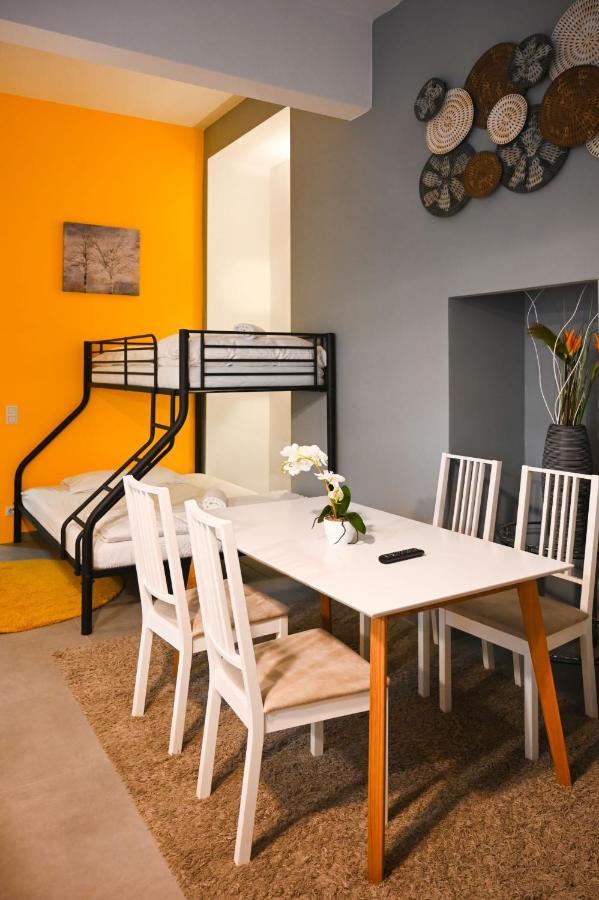 Ferienwohnung Charming Domicile Wien Allerheiligenplatz Exterior foto