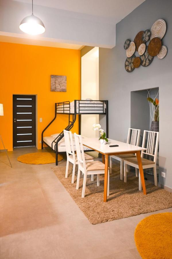 Ferienwohnung Charming Domicile Wien Allerheiligenplatz Exterior foto