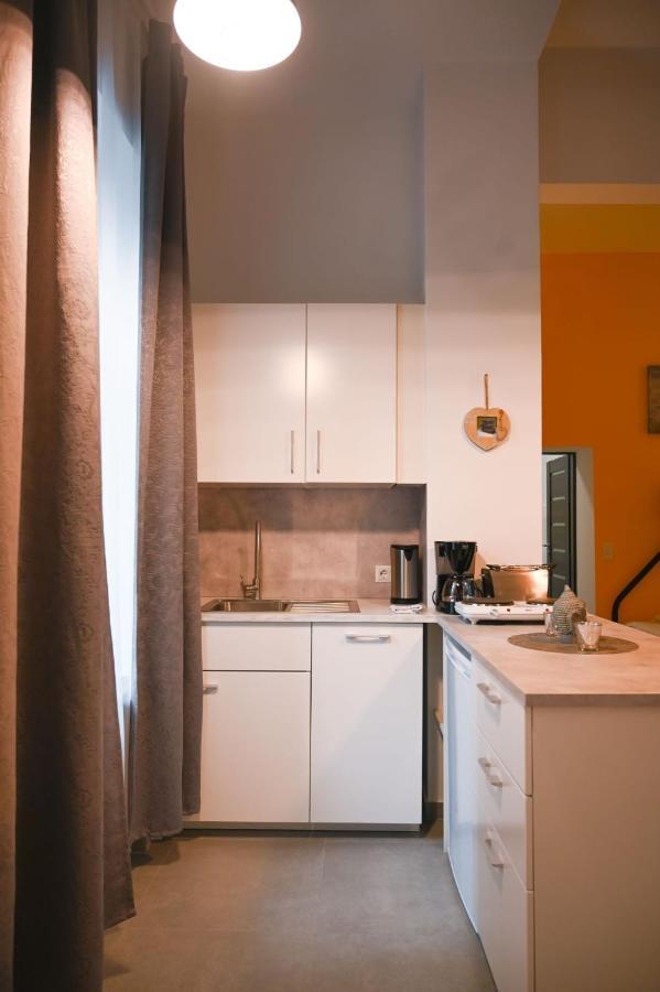 Ferienwohnung Charming Domicile Wien Allerheiligenplatz Exterior foto